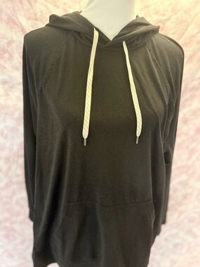 Vuori Hooded Sweatshirt